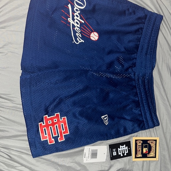 Eric Emanuel LA Dodgers shorts SIZE L - Picture 1 of 3